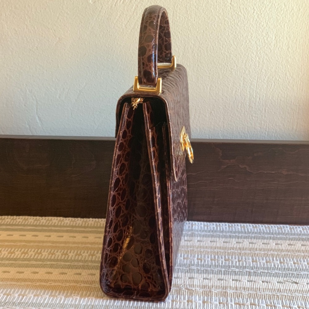 💎✨VERY RARE!💎✨Iconic Auth Salvatore Ferragamo Gancini 2way Croc Embossed Brown - Picture 8 of 17
